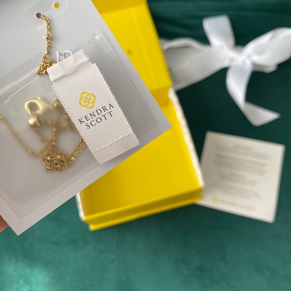 Kendra Scott Gold Necklace - Picture 3 of 3